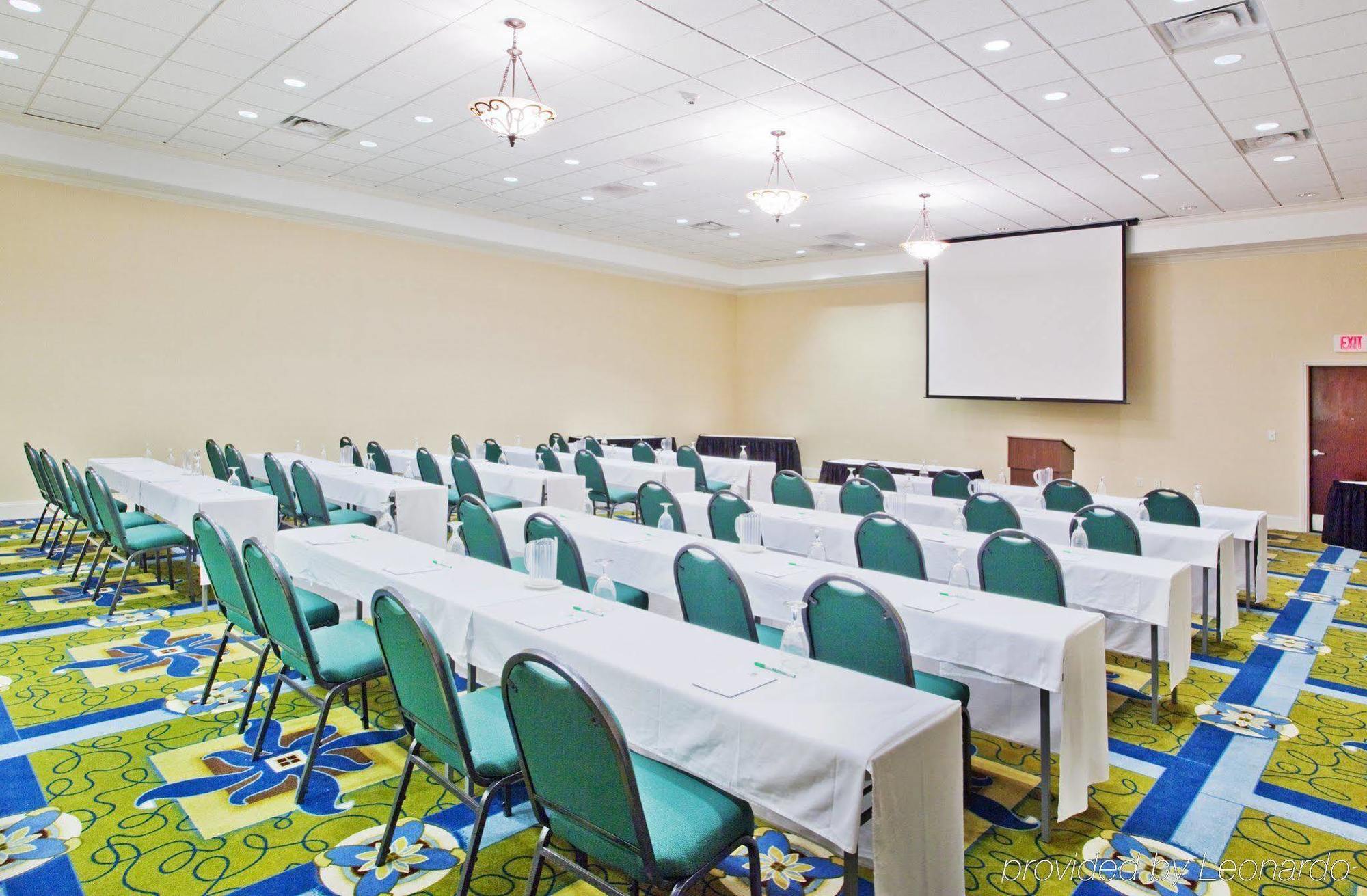 Holiday Inn Atlanta/Roswell By Ihg Зручності фото
